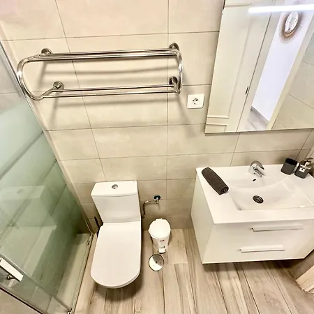 Διαμέρισμα Mango Sorbet Super Central, 3 Desks, High Speed Internet, 3 Bedrooms And 2 Bathrooms Κοραλέχο