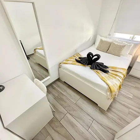 Διαμέρισμα Mango Sorbet Super Central, 3 Desks, High Speed Internet, 3 Bedrooms And 2 Bathrooms Κοραλέχο