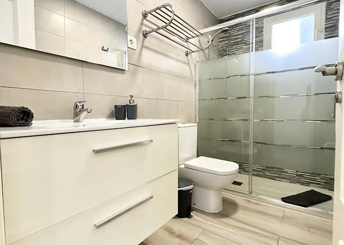 Mango Sorbet Súper Central, 3 Desks, High Speed Internet, 3 Bedrooms&2 Bathrooms Corralejo