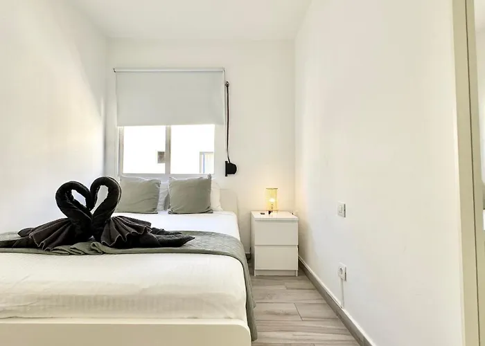 Mango Sorbet Súper Central, 3 Desks, High Speed Internet, 3 Bedrooms&2 Bathrooms Corralejo